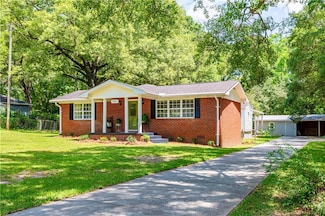 7441 Pinewood Dr, Theodore, AL 36582