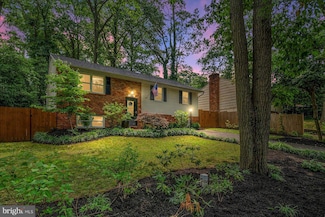 1161 Summit Dr, Annapolis, MD 21409