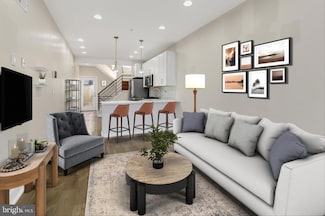 1914 E Harold St, Philadelphia, PA 19125