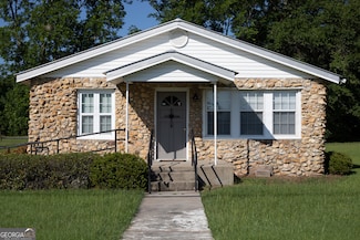 121 Coleman Ave, East Dublin, GA 31027