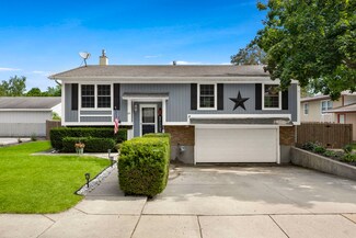 625 Eichler Dr, West Dundee, IL 60118