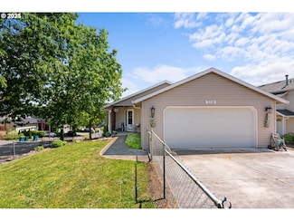 3218 SW Corbeth Ln, Troutdale, OR 97060
