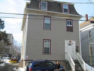 14 Essex Ct, Lynn, MA 01902