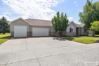 6130 Gleneagles Dr, Idaho Falls, ID 83401