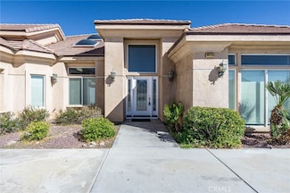 16233 Ridge View Dr, Apple Valley, CA 92307