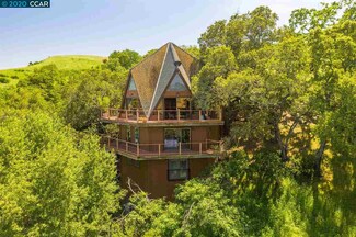3361 Woodview Dr, Lafayette, CA 94549