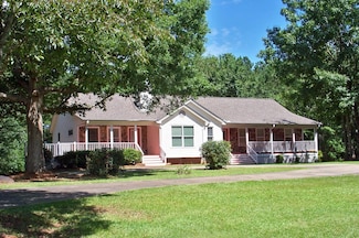 121 Long Island Dr, Eatonton, GA 31024