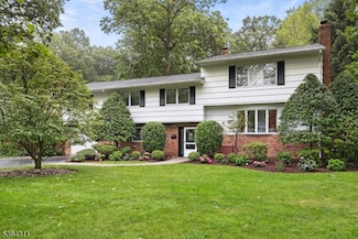 2242 Shawnee Path, Scotch Plains, NJ 07076