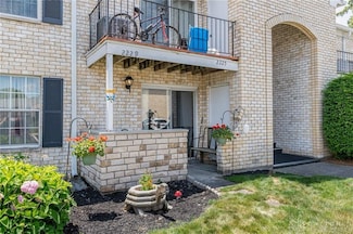 2229 Crew Cir Unit A2229, Dayton, OH 45439
