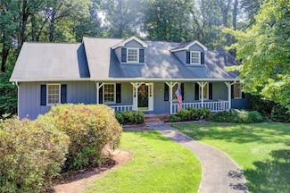 682 Ridgeview Dr SW, Lilburn, GA 30047