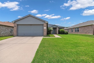 8028 Sartain Dr, Fort Worth, TX 76120