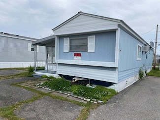 70 Kings Hwy Unit 111, Hampton, NH 03842