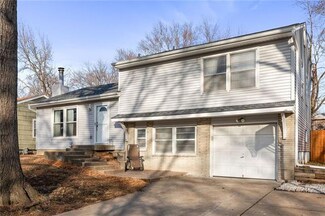5313 N Lydia Ave, Kansas City, MO 64118