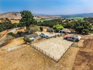 1030 School Rd, San Juan Bautista, CA 95045