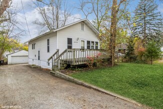 28223 N Garland Rd, Wauconda, IL 60084