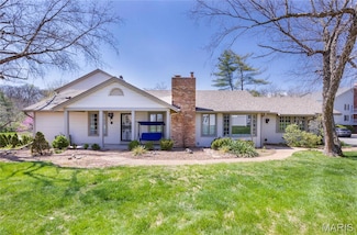 2306 Manor Grove Dr Unit 1, Chesterfield, MO 63017
