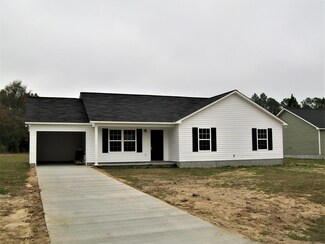 1006 Evergreen Ln, Douglas, GA 31533