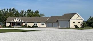 1804 Road 15, Fairmont, NE 68354