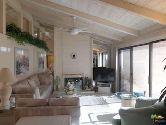 2550 Miramonte Cir E Unit D, Palm Springs, CA 92264