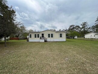 364 Palmhurst Dr, Folkston, GA 31537