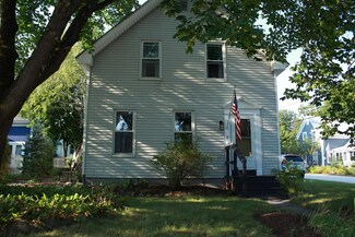 17 Mill St, Goffstown, NH 03045