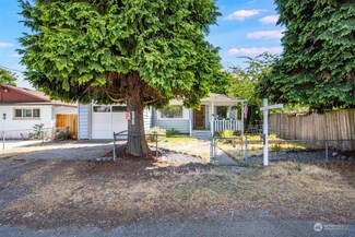 5106 66th St W, University Place, WA 98467