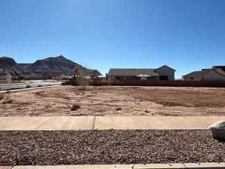 937 W 1500 S, Hurricane, UT 84737