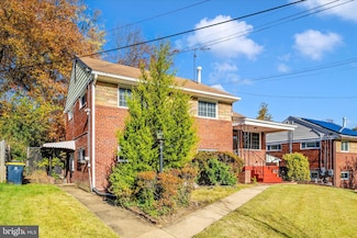 418 Saint Margarets Dr, Capitol Heights, MD 20743