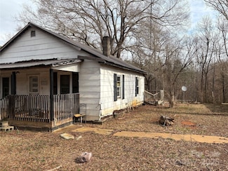 206 Barnyard Ln, Statesville, NC 28625