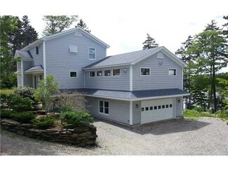 31 Chart House Rd, Harpswell, ME 04079