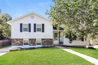 529 Clyde St, Liberty, MO 64068