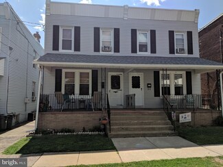 1104 Leiper St, Crum Lynne, PA 19022