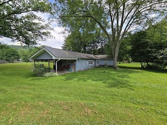 2121 Spruce St, New Bethlehem, PA 16242