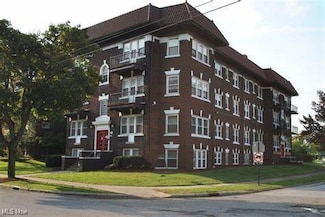 14140 Superior Rd Unit 3, East Cleveland, OH 44118