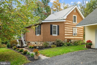 13829 Mountain Rd, Hillsboro, VA 20132