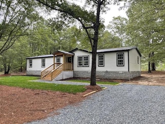 62 Brannon Montgomery Rd, Mauk, GA 31058