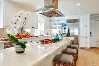 111 4th St, Seal Beach, CA 90740