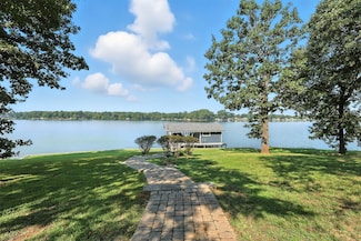 592 County Road 2127, Pittsburg, TX 75686