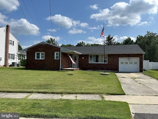 88 Memorial Ave, Gibbstown, NJ 08027