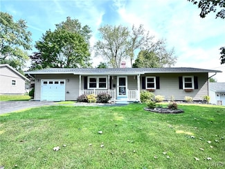 9 Vine Cir, Whitesboro, NY 13492