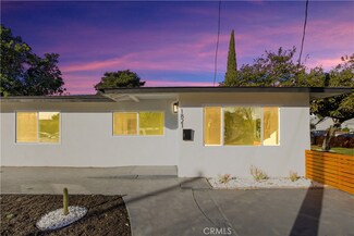 1821 W Pine St, Santa Ana, CA 92703