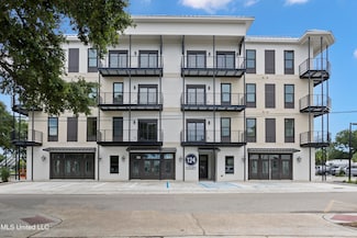124 Court Unit #207 St, Bay Saint Louis, MS 39520