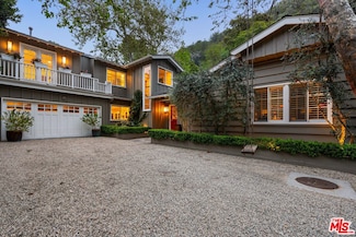 3354 Mandeville Canyon Rd, Los Angeles, CA 90049