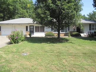 3823 Seneca St, Saint Joseph, MO 64507