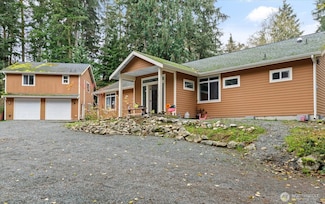 2013 Goss Ridge Rd, Freeland, WA 98249