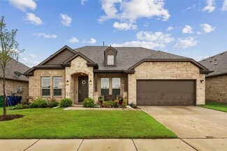 909 Coralberry Dr, Northlake, TX 76226