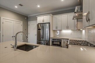 353 Summer St Unit 102, Somerville, MA 02144