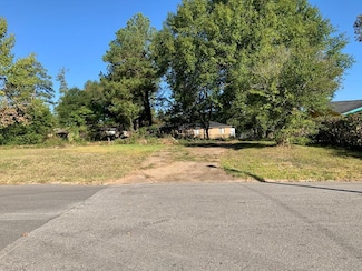 1913 Montclair St, Lufkin, TX 75901