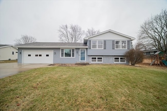 1719 Braden Dr, Normal, IL 61761