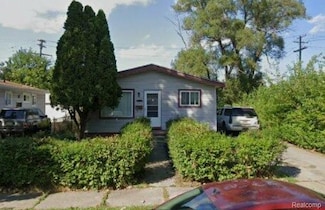6865 Edgeton St, HamtraMcK, MI 48212